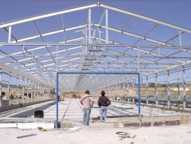 家禽舍鋼結構施工